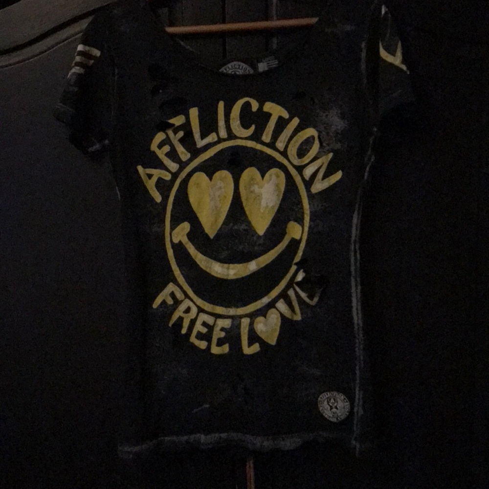 Affliction size Large Tshirt